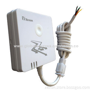 New Product 2014 GPS Tracker, Waterproof with Free Tracking Platform